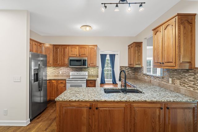 1901 Summer Lk, Mount Juliet, TN 37122