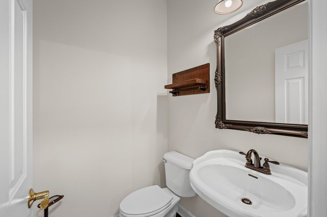 1901 Summer Lk, Mount Juliet, TN 37122