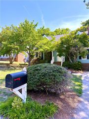 3 Swiftcreek Court, Greensboro, NC 27407