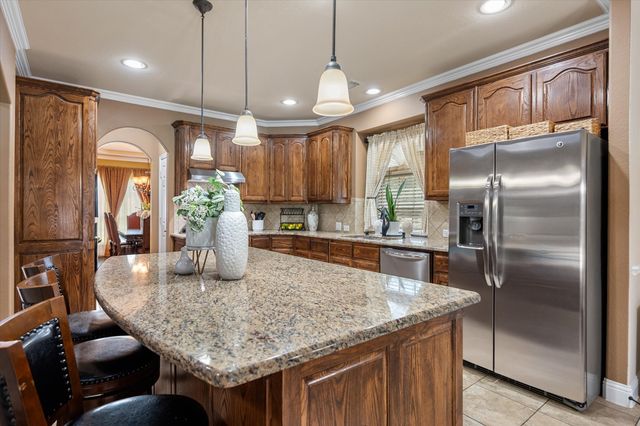 801 Sierra Avenue, Mansfield, TX 76063
