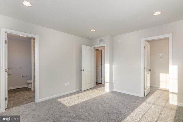 3242 PARADE ST, Mechanicsburg, PA 17055