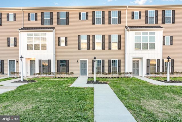 3242 PARADE ST, Mechanicsburg, PA 17055