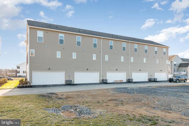 3242 PARADE ST, Mechanicsburg, PA 17055