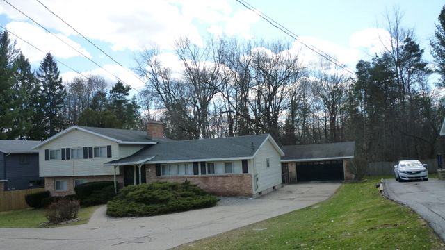 4704 Burton Street SE, Grand Rapids, MI 49546