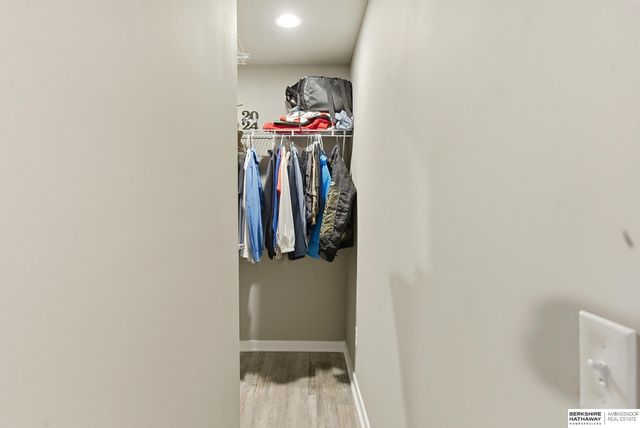 5113 N 180th Avenue, Omaha, NE 68022