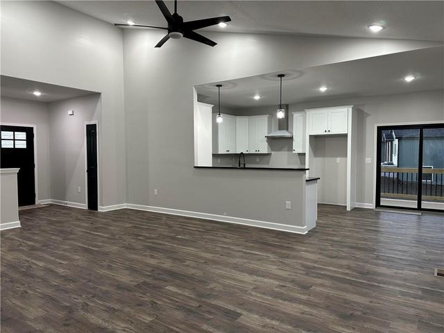 1613 S Ash Court, Ottawa, KS 66067