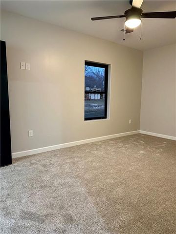 1613 S Ash Court, Ottawa, KS 66067