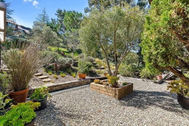 17 Calera Canyon Road, Salinas, CA 93908