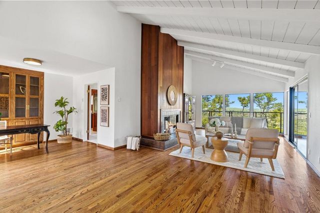 17 Calera Canyon Road, Salinas, CA 93908