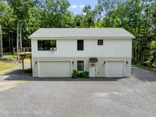 880 County Road 67, Leeds, NY 12451
