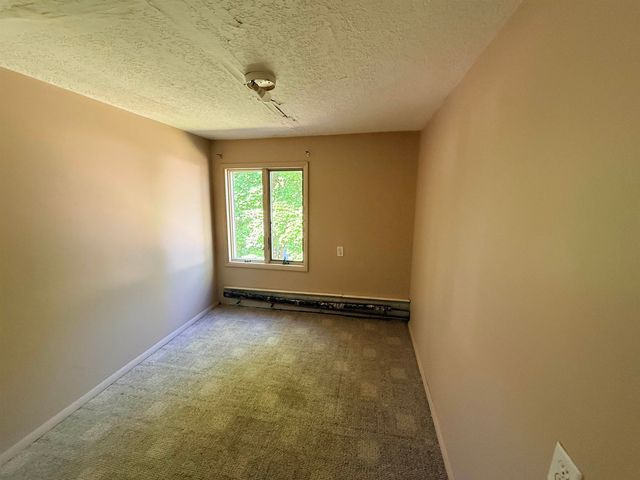 708 Woodside Lane, Bay City, MI 48708