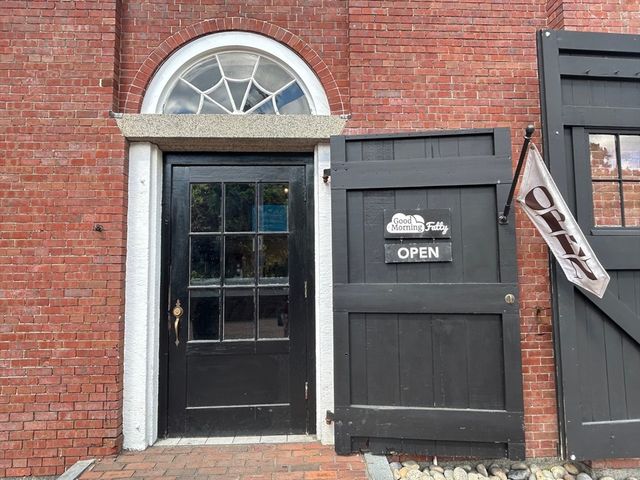 8 Brown 4, Salem, MA 01970