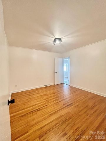 2255 Falmouth Road, Charlotte, NC 28205
