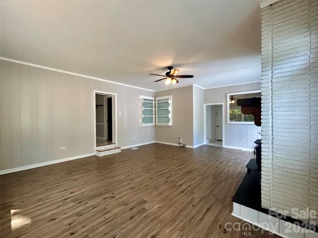 2255 Falmouth Road, Charlotte, NC 28205
