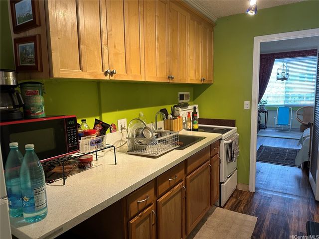 1720 Ala Moana Boulevard A504, Honolulu, HI 96815