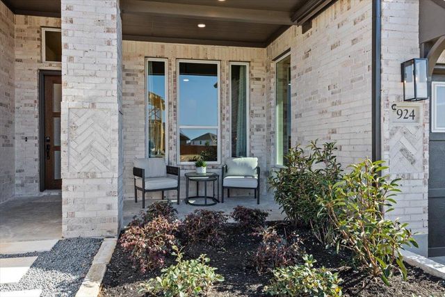 101 Firethorn RD, Marble Falls, TX 78654