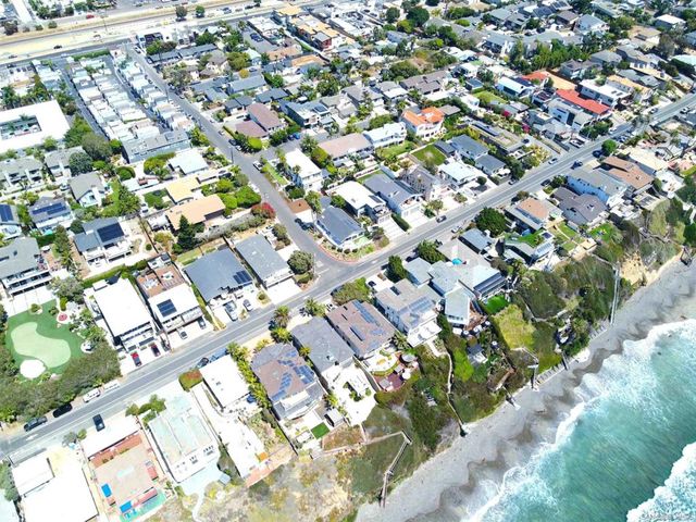 1576 Lorraine, Encinitas, CA 92024