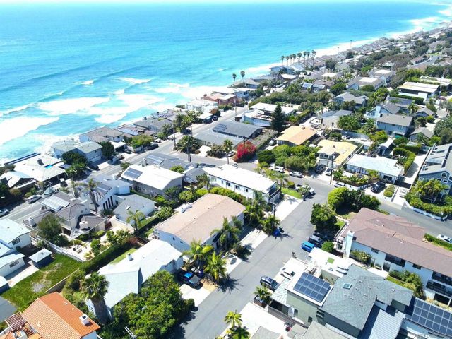 1576 Lorraine, Encinitas, CA 92024