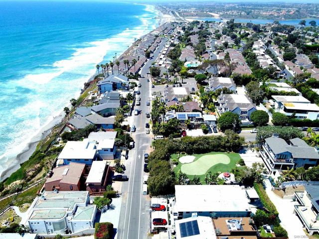 1576 Lorraine, Encinitas, CA 92024