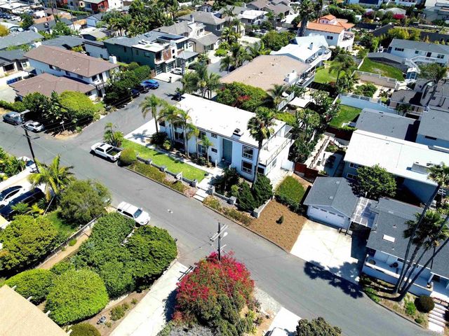 1576 Lorraine, Encinitas, CA 92024