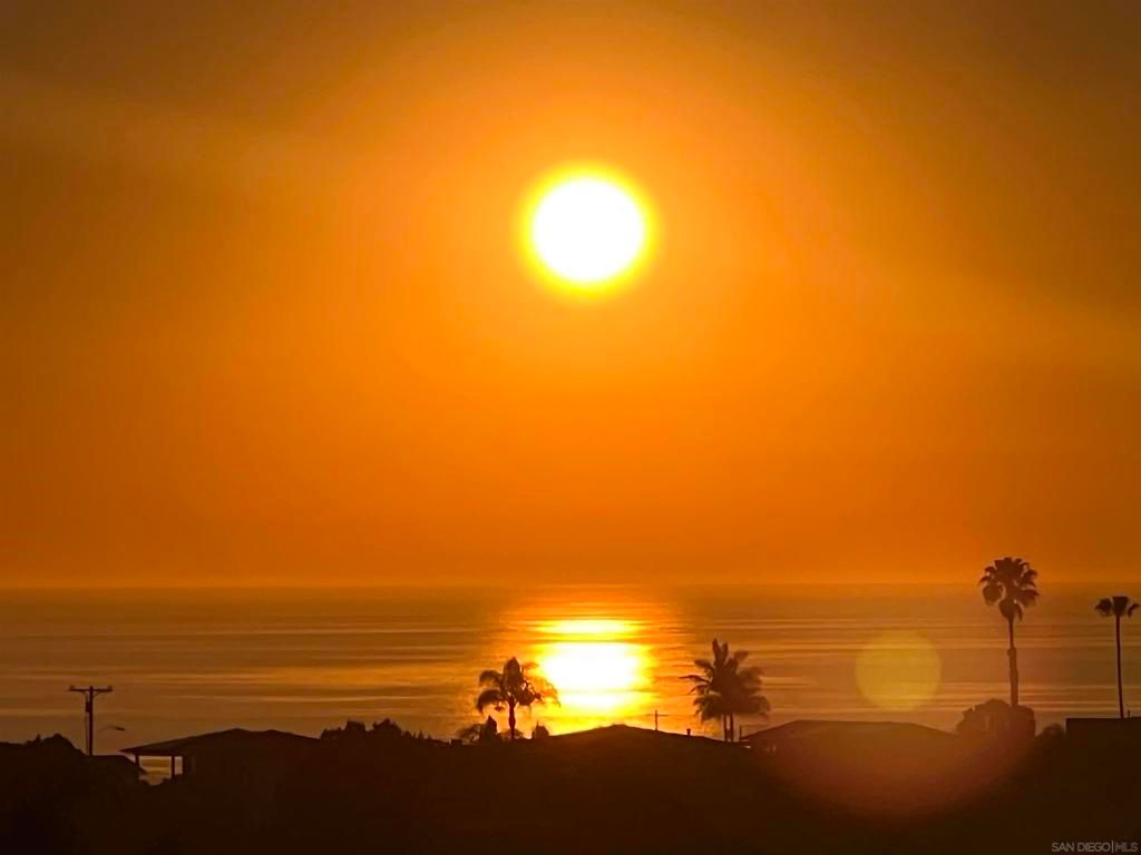 1576 Lorraine, Encinitas, CA 92024