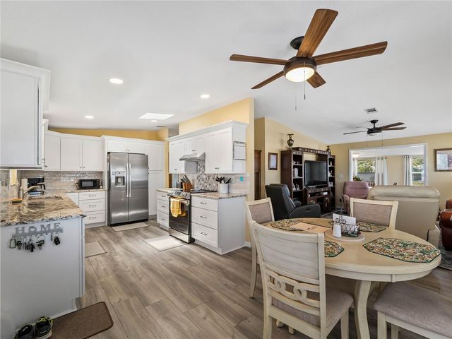 424 BOXWOOD DRIVE, Venice, FL 34285
