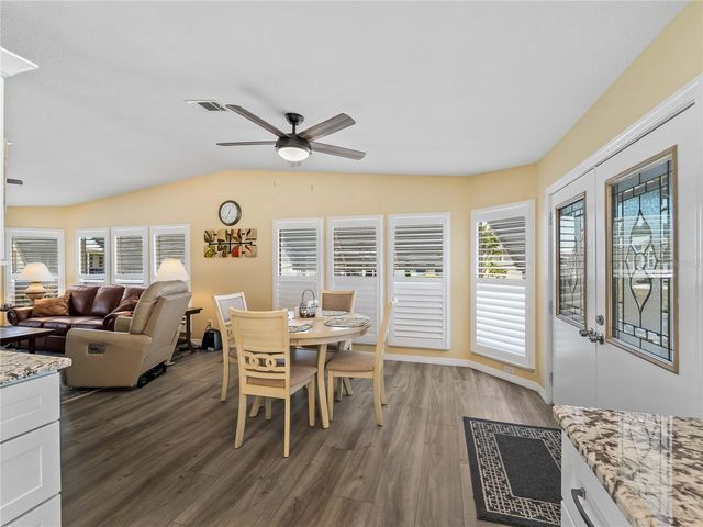 424 BOXWOOD DRIVE, Venice, FL 34285