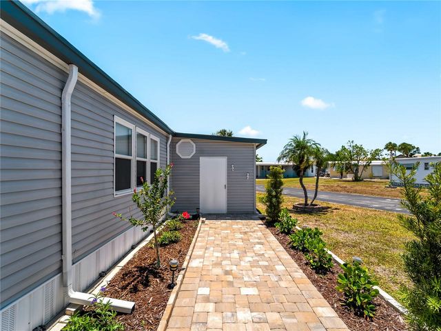 424 BOXWOOD DRIVE, Venice, FL 34285