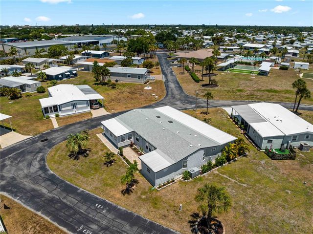 424 BOXWOOD DRIVE, Venice, FL 34285