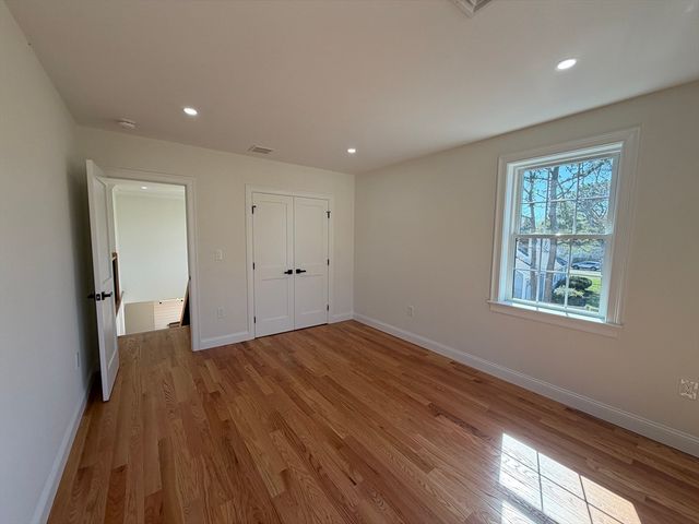 157 Compass Cir, Barnstable, MA 02601