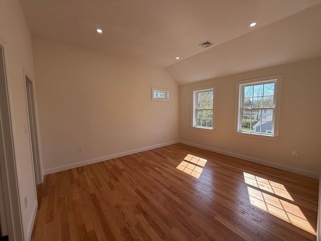 157 Compass Cir, Barnstable, MA 02601