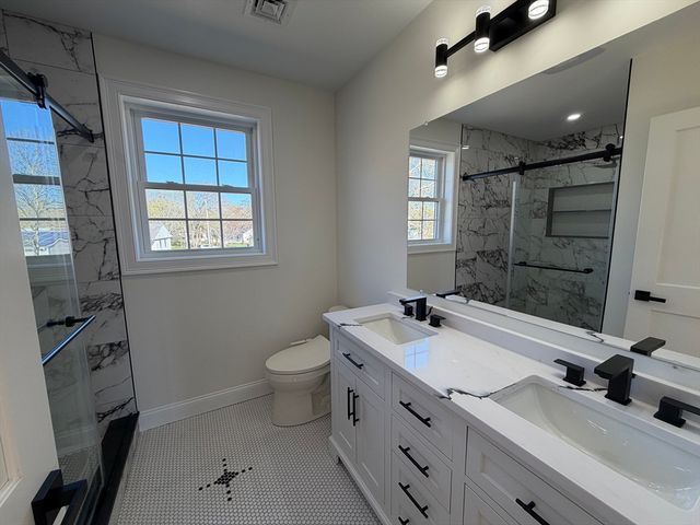 157 Compass Cir, Barnstable, MA 02601