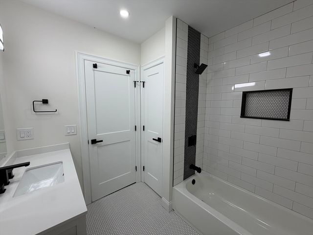 157 Compass Cir, Barnstable, MA 02601