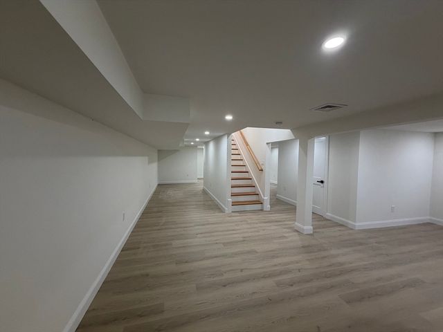 157 Compass Cir, Barnstable, MA 02601