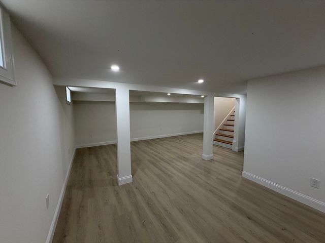 157 Compass Cir, Barnstable, MA 02601