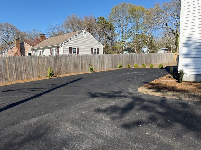 157 Compass Cir, Barnstable, MA 02601