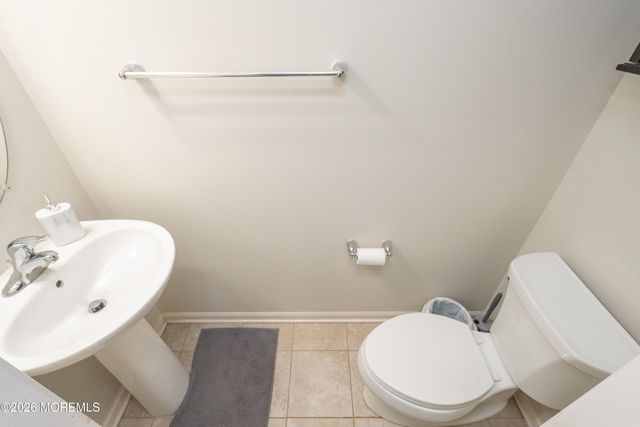 3 Bauer Lane, South Brunswick, NJ 08512