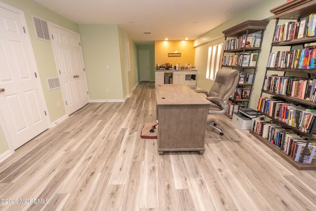3 Bauer Lane, South Brunswick, NJ 08512