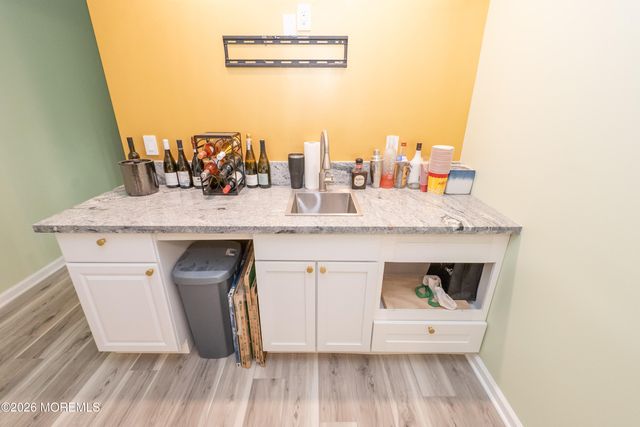 3 Bauer Lane, South Brunswick, NJ 08512