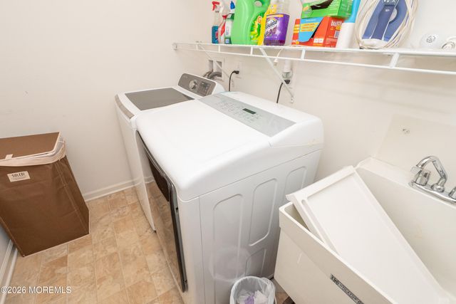 3 Bauer Lane, South Brunswick, NJ 08512