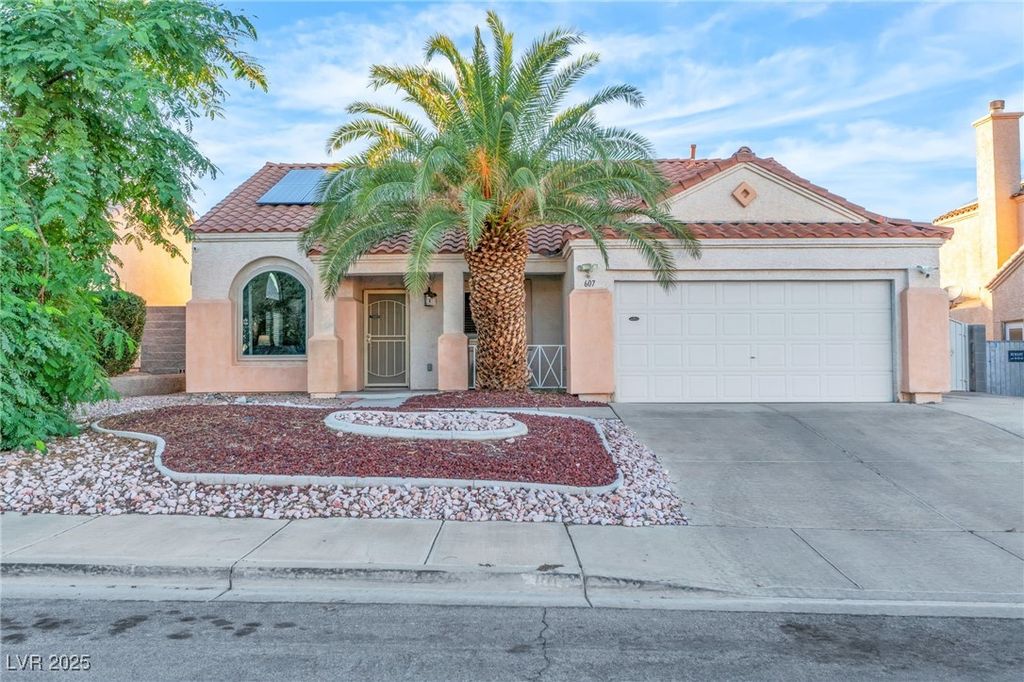 607 Lively Fiesta Way, Las Vegas, NV 89015