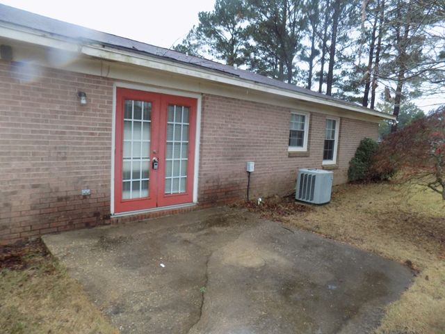 632 Ashley Circle, Dothan, AL 36305