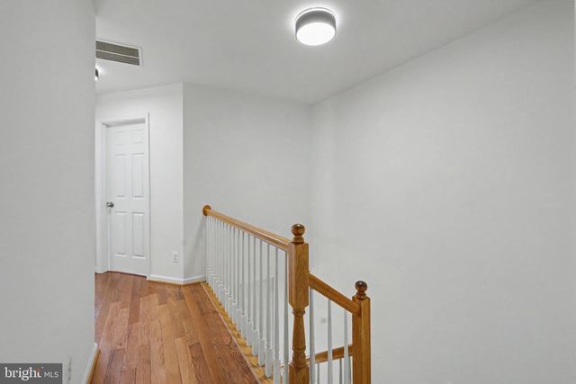 5438 SUMMER LEAF LN, Alexandria, VA 22312