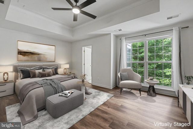 5438 SUMMER LEAF LN, Alexandria, VA 22312