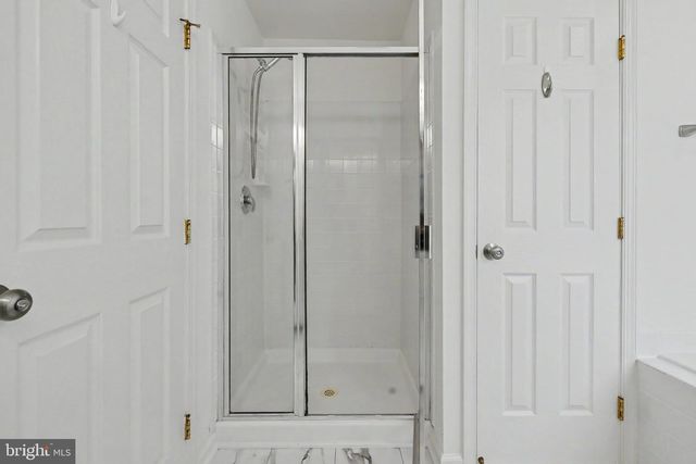 5438 SUMMER LEAF LN, Alexandria, VA 22312