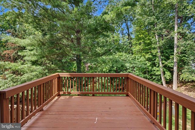 5438 SUMMER LEAF LN, Alexandria, VA 22312