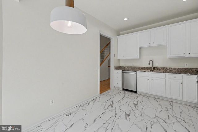 5438 SUMMER LEAF LN, Alexandria, VA 22312