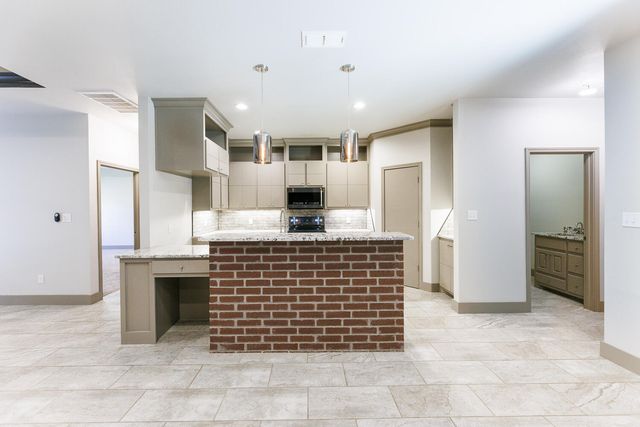 7806 87th Street, Lubbock, TX 79424