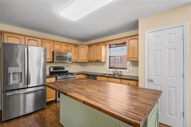 208 Oliver Overlook, Dallas, GA 30132