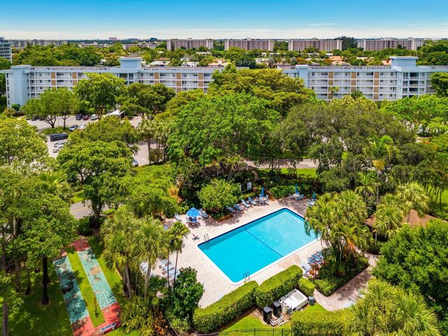 3100 N Course Lane 107, Pompano Beach, FL 33069